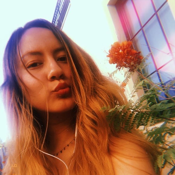 Meet your Posher, Amanda - Picture 1 of 1